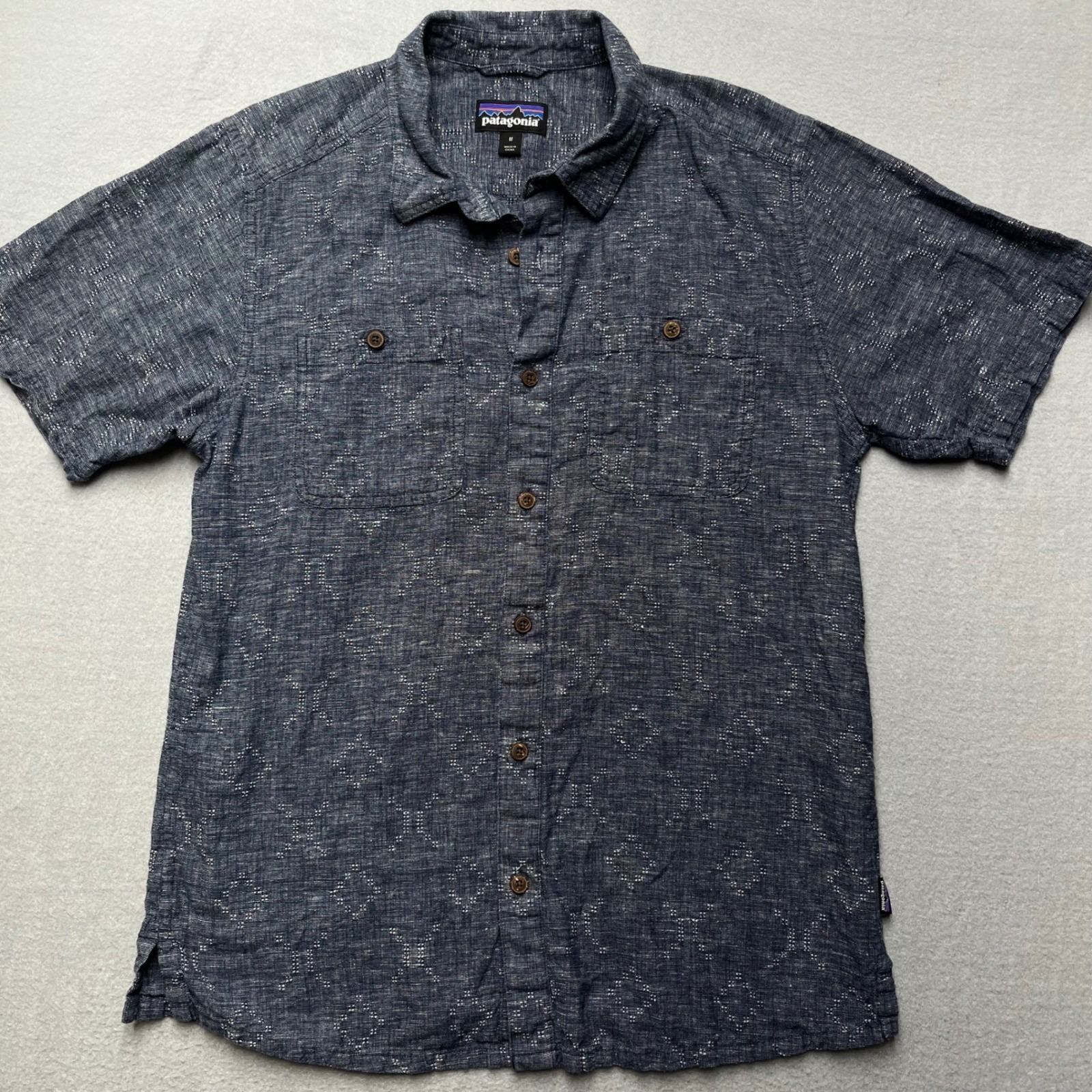 Patagonia Men Blue Geo Diamond Short Sleeve Button Shirt Hemp Organic Cotton M